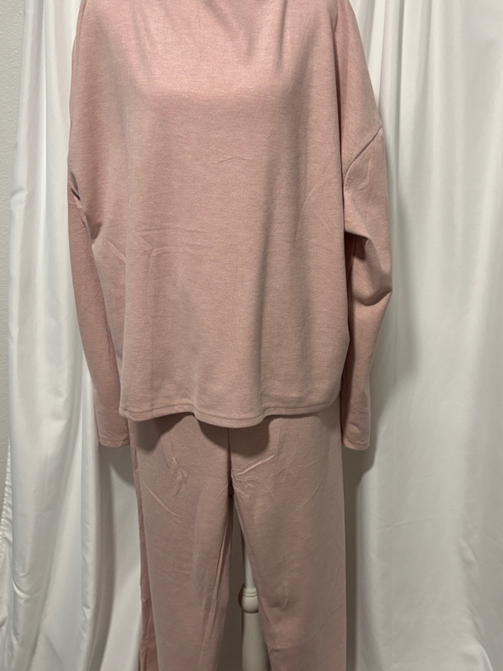 Cozy Women's Two-Piece Pajama Set - Dusty Rose